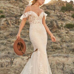 Lillian West 66267 Lace Wedding Gown Size 12 NEW